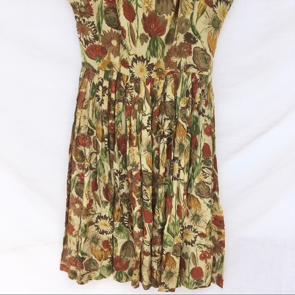 1940s/1950s Genuine Vintage Swing Dress - Picture 9 of 15